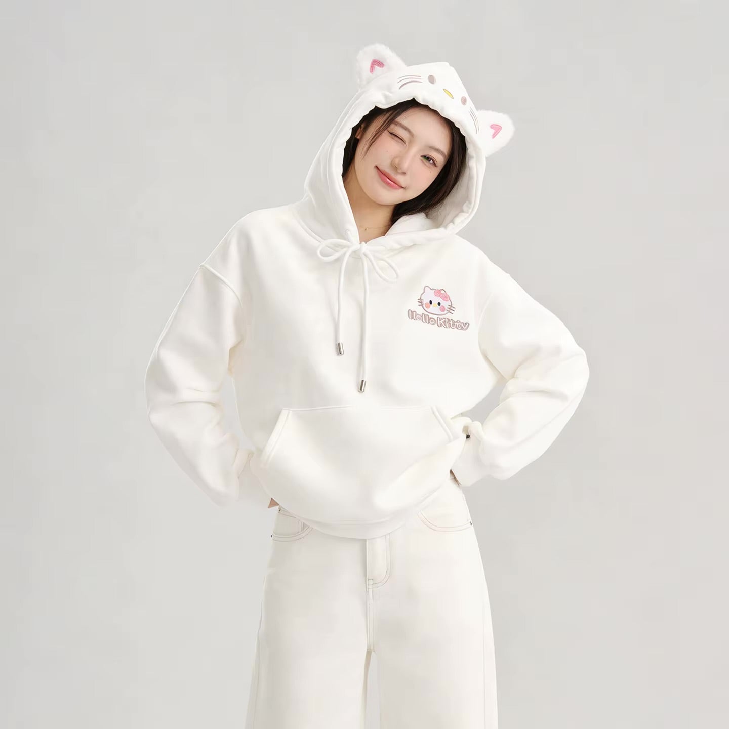 Wholesale High-quality Casual Women's Hoodies, Loose Streetwear Tops Suitable for Spring and Autumn Women's Clothing